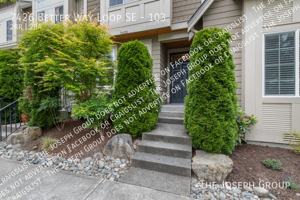 featured image of 7426 Better Way Loop Se #103