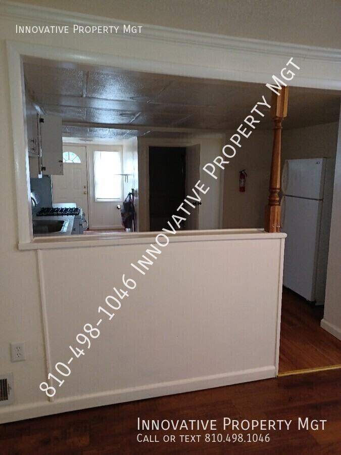 1121 W Buder Ave - Photo 7 of 31