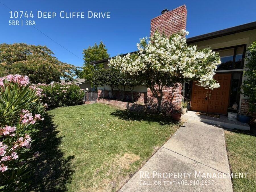 10744 Deep Cliffe Dr - Photo 3 of 37
