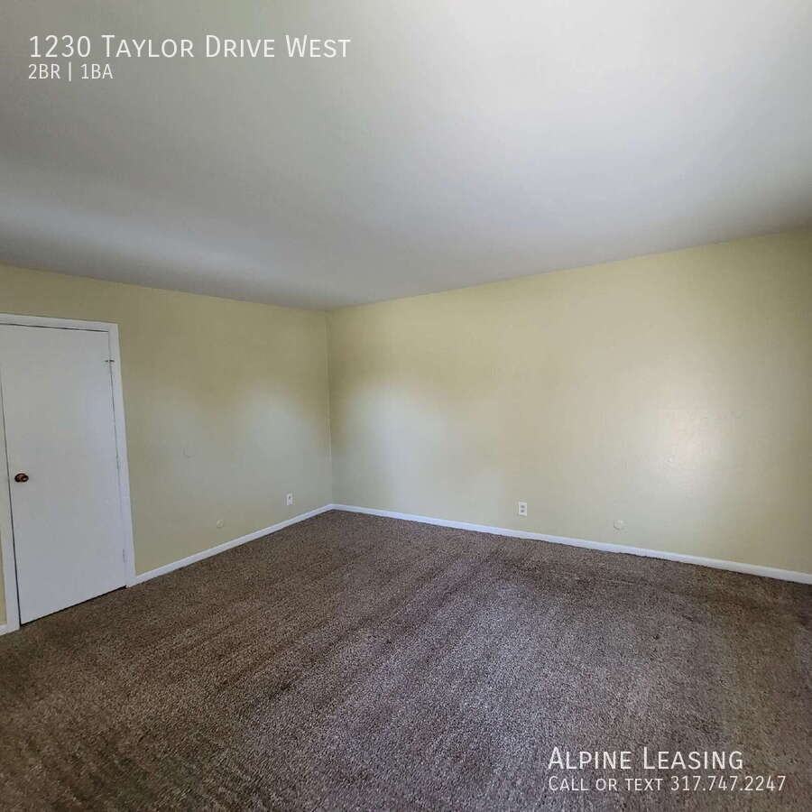 1230 Taylor Dr W - Photo 2 of 5