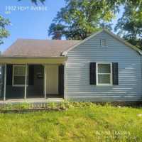 featured image of 3902 Hoyt Ave