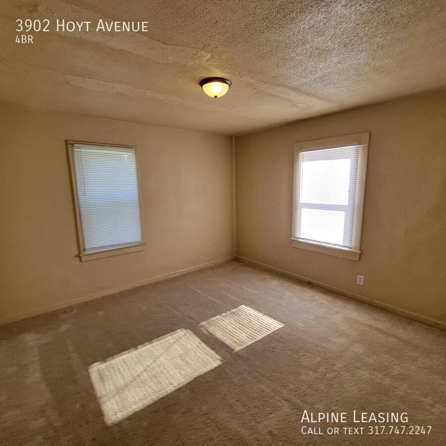 3902 Hoyt Ave - Photo 3 of 8