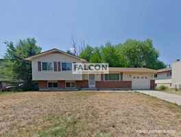 featured image of 6974 Metropolitan St