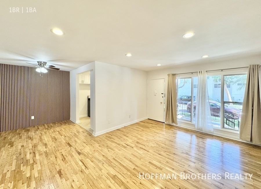 8407 Clinton St #5