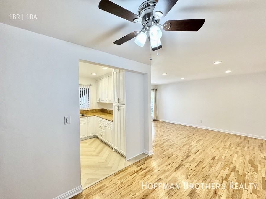 8407 Clinton St #5 - Photo 6 of 12