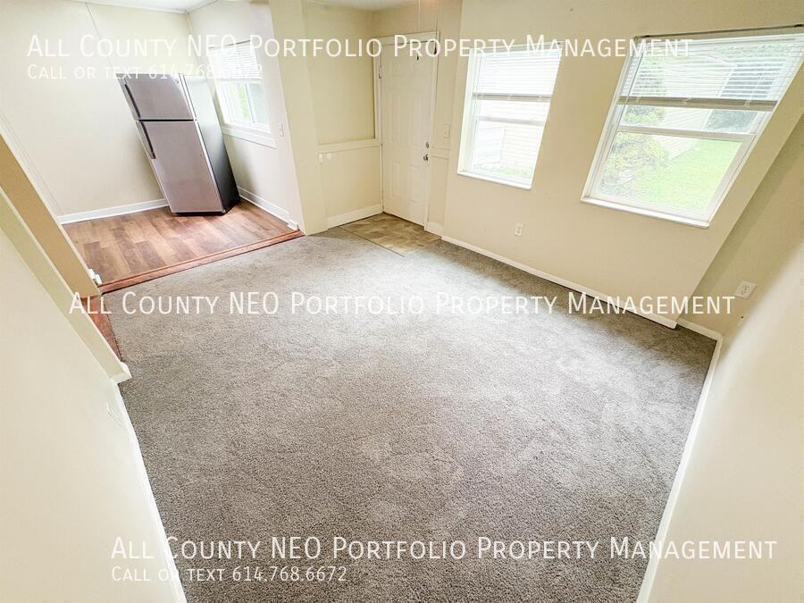 417 S Hampton Rd - Photo 6 of 31