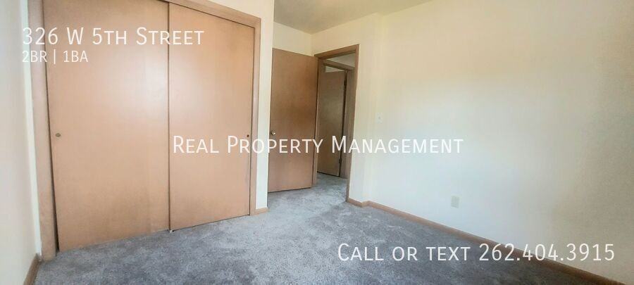 326 W 5th St - Photo 5 of 5