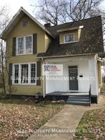 featured image of 719 E Chandler Ave