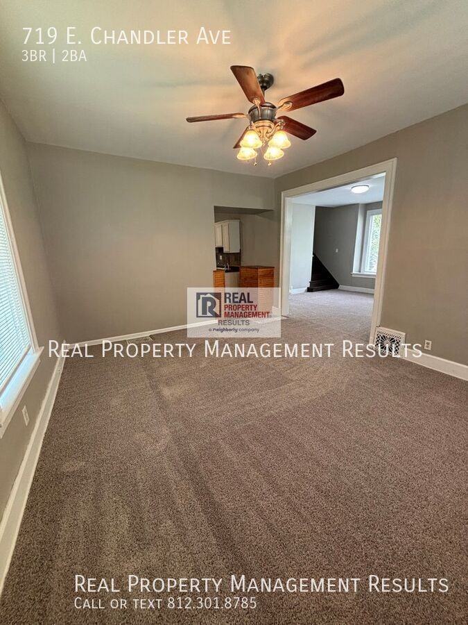 719 E Chandler Ave - Photo 4 of 19