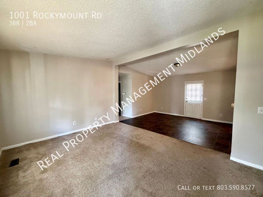 1001 Rockymount Rd - Photo 3 of 12