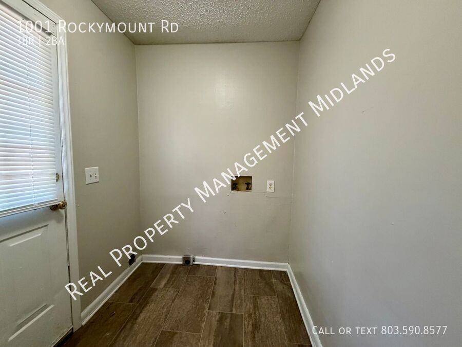 1001 Rockymount Rd - Photo 5 of 12