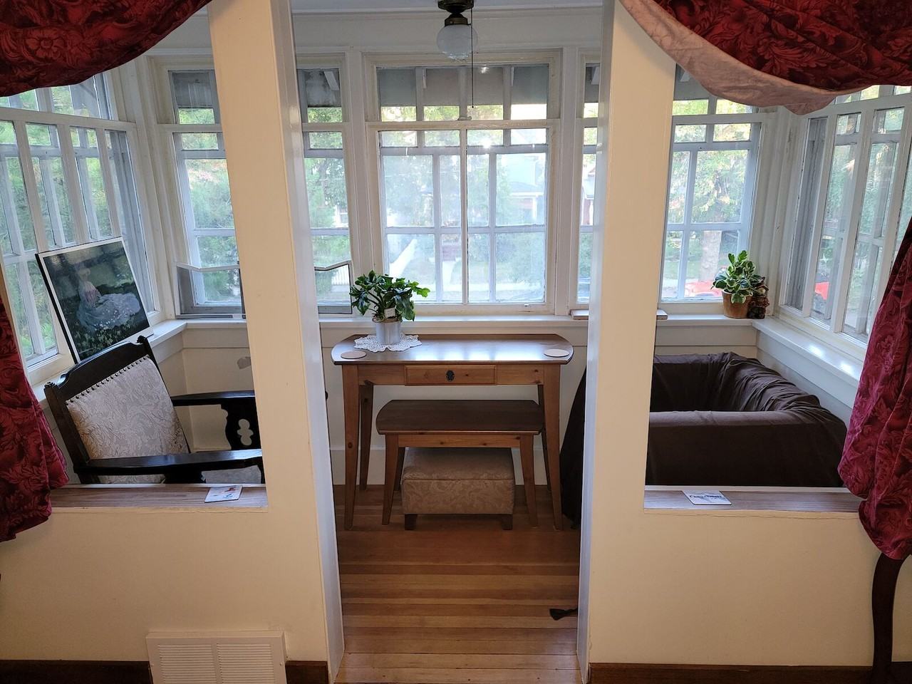 305 10a St Nw - Photo 7 of 17