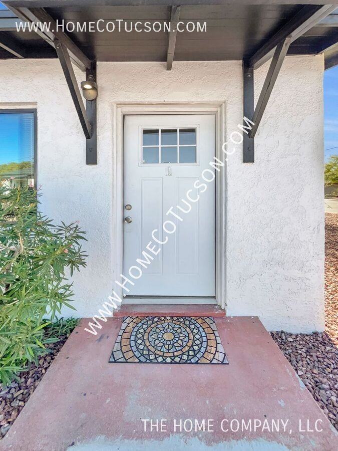 2714 N Hopi Pl #6 - Photo 4 of 23