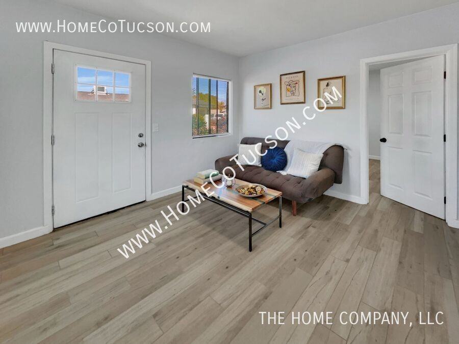 2714 N Hopi Pl #6 - Photo 6 of 23
