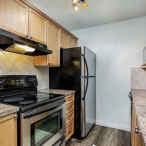 924 18 Ave Sw - Photo 6 of 11