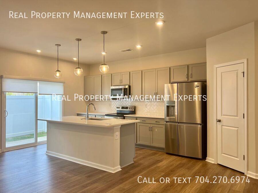 3115 Hutton Gardens Ln - Photo 3 of 16