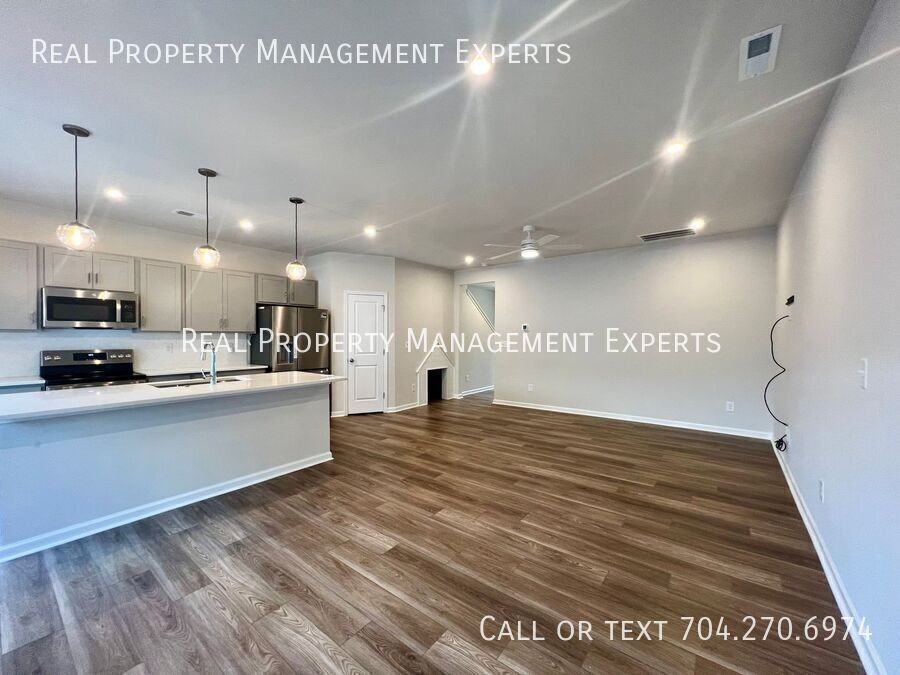 3115 Hutton Gardens Ln - Photo 6 of 16