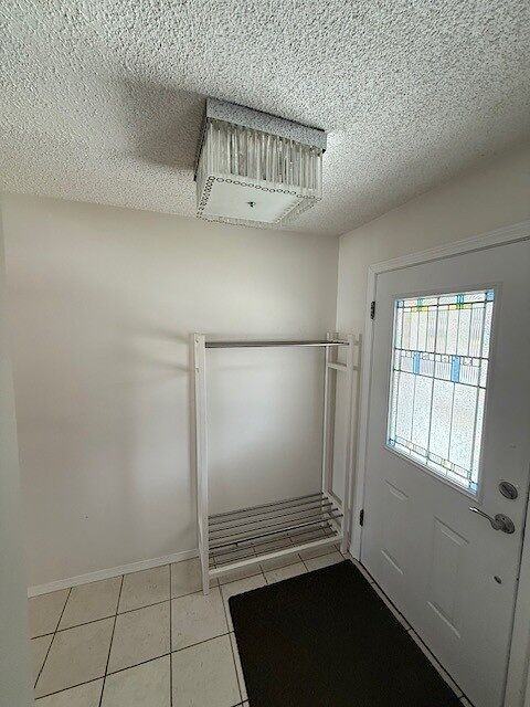 10930 60 Ave Nw - Photo 4 of 20