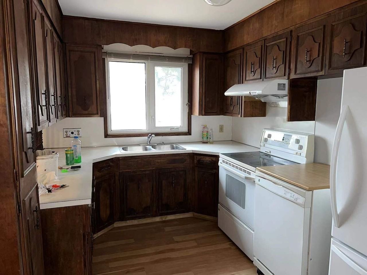5115 48 St Nw - Photo 2 of 16