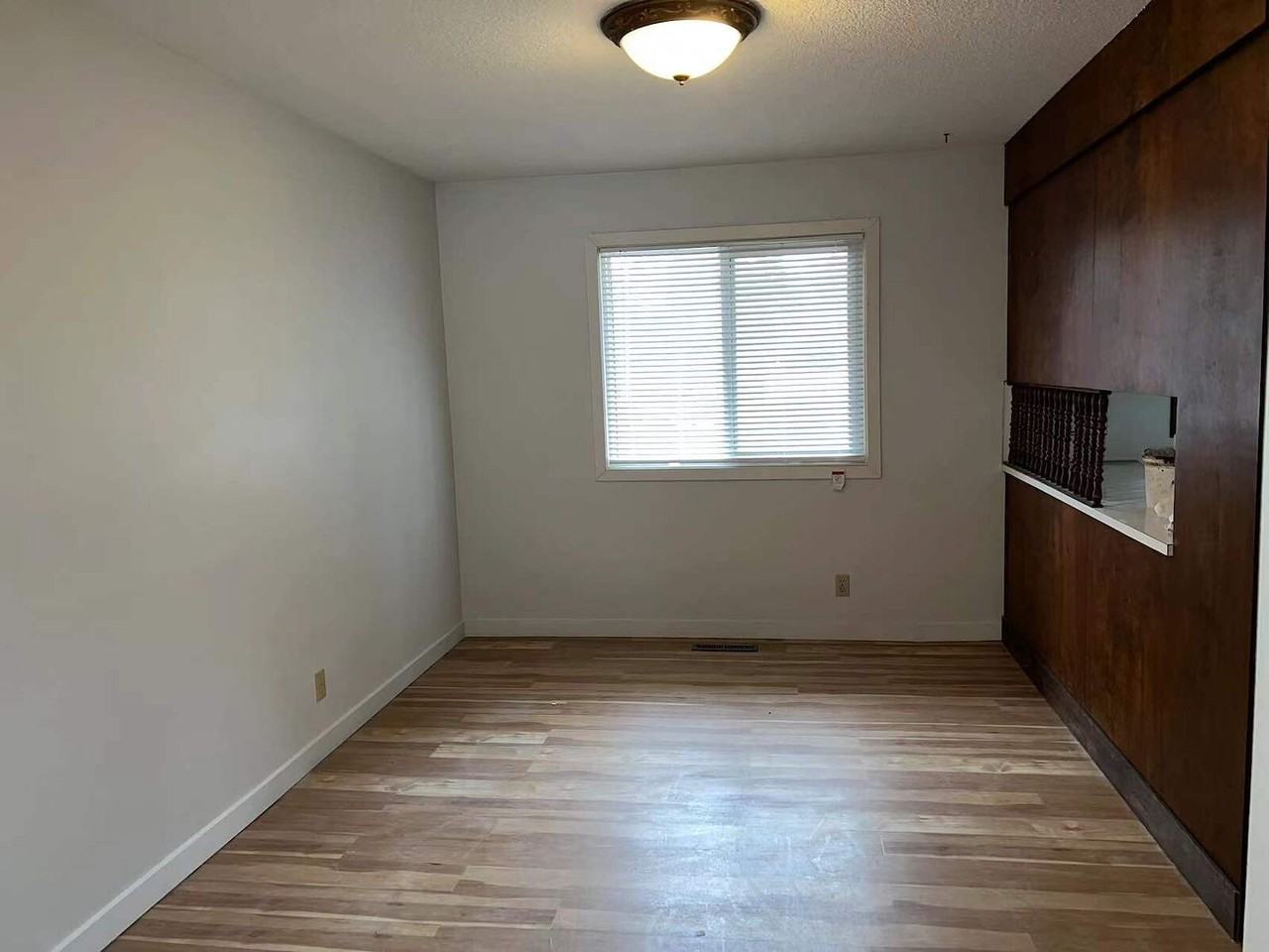5115 48 St Nw - Photo 4 of 16