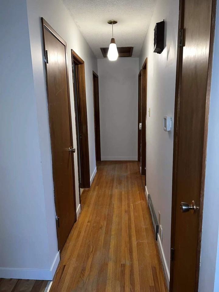 5115 48 St Nw - Photo 7 of 16