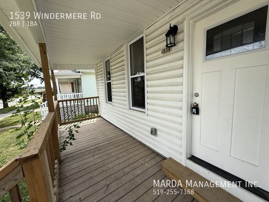 1539 Windermere Rd - Photo 2 of 40
