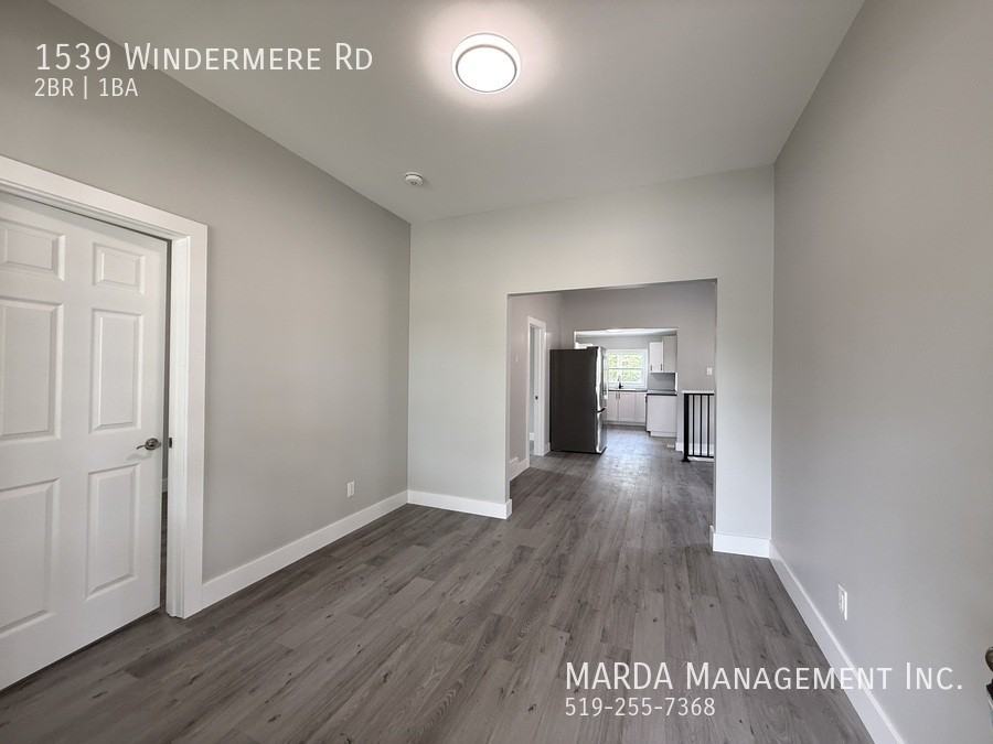 1539 Windermere Rd - Photo 4 of 40