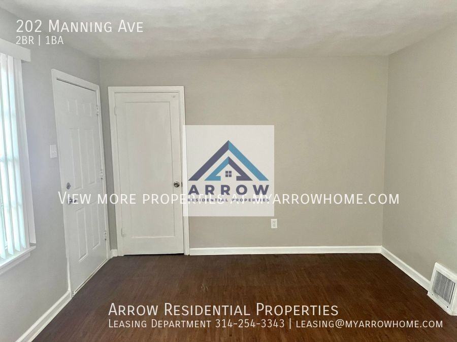 202 Manning Ave - Photo 3 of 33