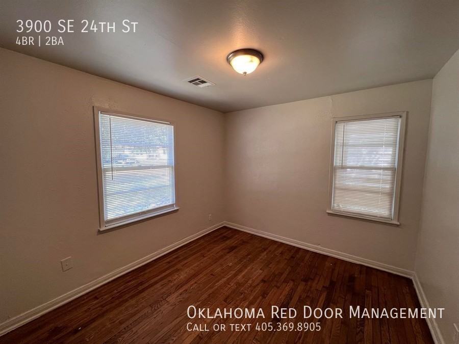 3900 Se 24th St - Photo 7 of 50
