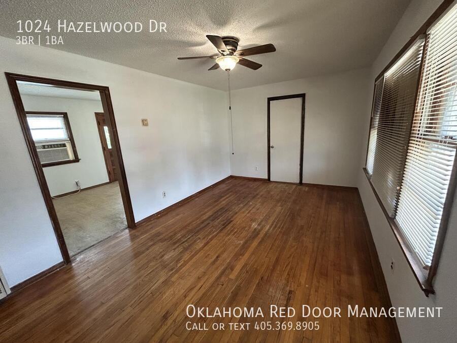 1024 Hazelwood Dr - Photo 3 of 19