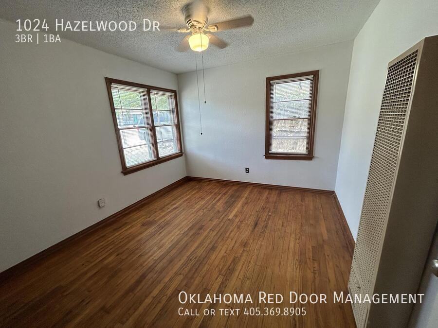 1024 Hazelwood Dr - Photo 5 of 19