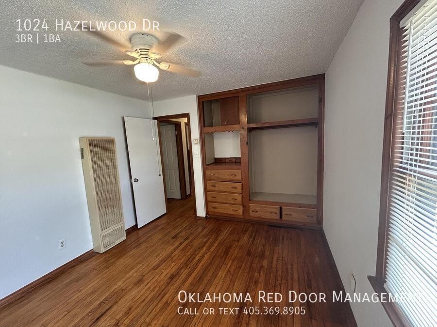 1024 Hazelwood Dr - Photo 6 of 19