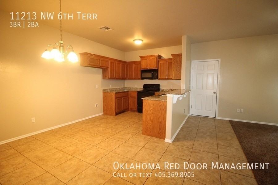 11213 Nw 6th Ter - Photo 6 of 15