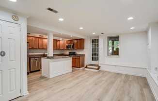 1631 Harvard St Nw #B - Photo 1 of 1