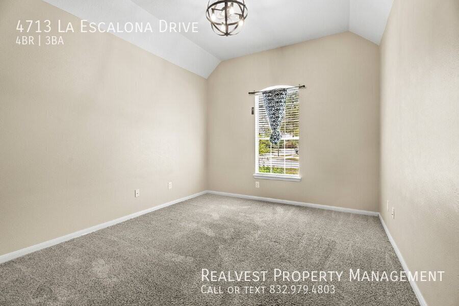 4713 La Escalona Dr - Photo 6 of 23