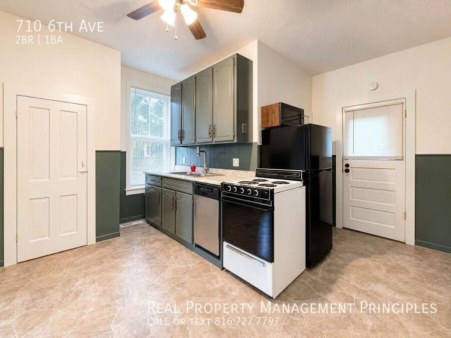 710 6th Ave - Photo 5 of 15