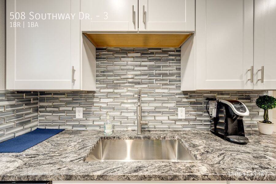 508 Southway Dr #3 - Photo 5 of 10