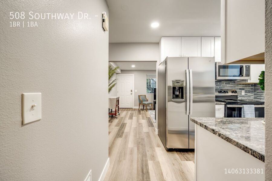 508 Southway Dr #3 - Photo 7 of 10