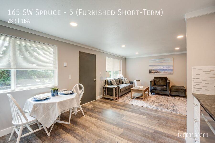 165 Sw Spruce St - Photo 6 of 15