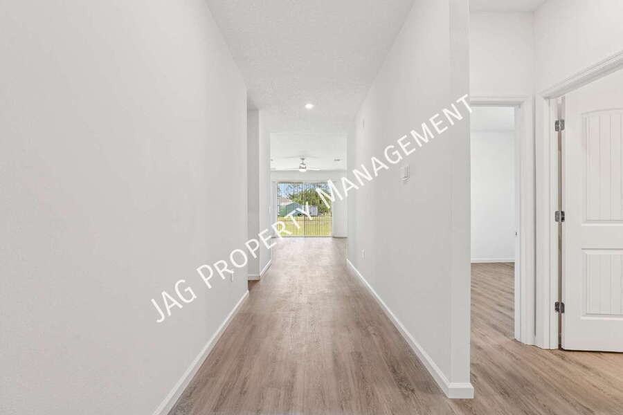 2613 Hagoplan Ave Sw - Photo 4 of 27