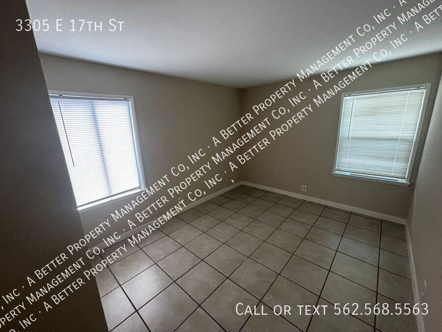 3305 E 17th St - Photo 6 of 10