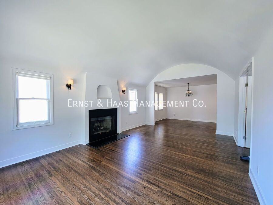 2227 Camden Ave - Photo 4 of 39