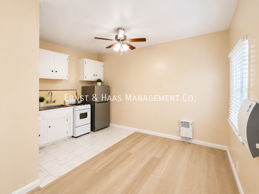 1641 Loma Ave #08 - Photo 3 of 6