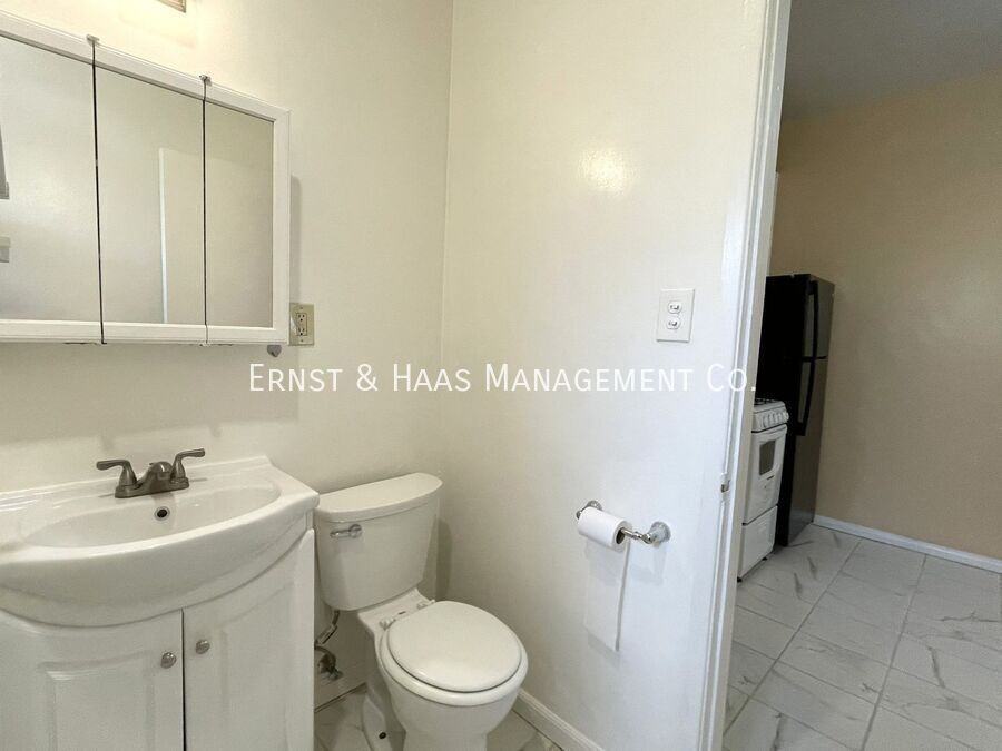 1641 Loma Ave #08 - Photo 6 of 6