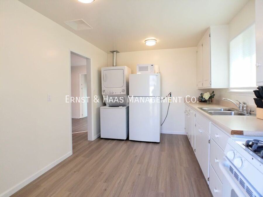 3080 Palo Verde Ave - Photo 7 of 25