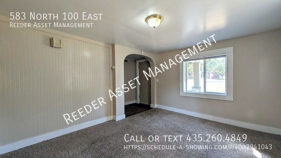 583 N 100 E - Photo 4 of 18