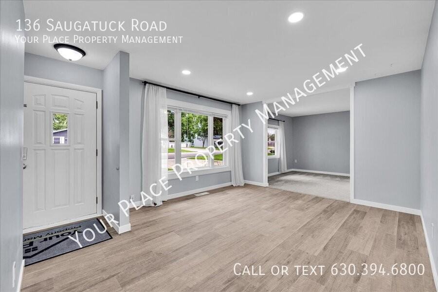 136 Saugatuck Rd - Photo 5 of 23