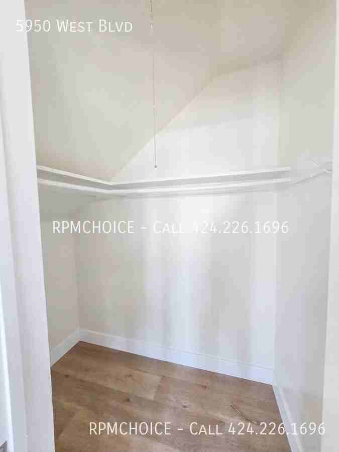5950 West Blvd - Photo 3 of 12