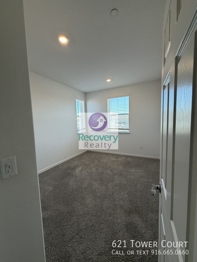621 Tower Ct - Photo 6 of 29