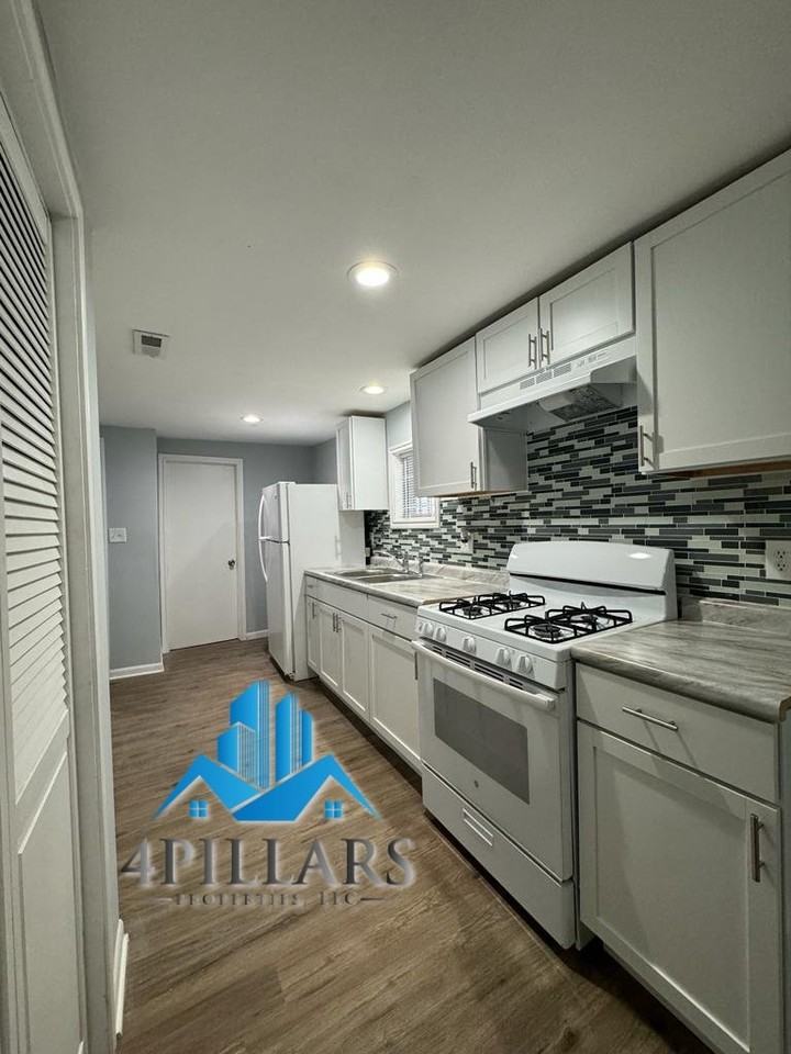 7300 W 128th Pl - Photo 6 of 21